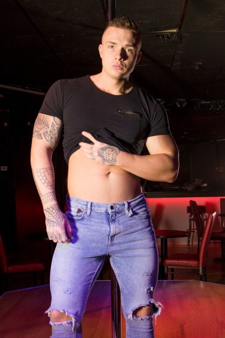 ソロ男性 可愛い 写真