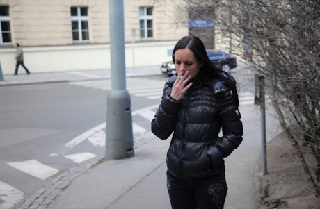 kouření erotická pornografie obrázky