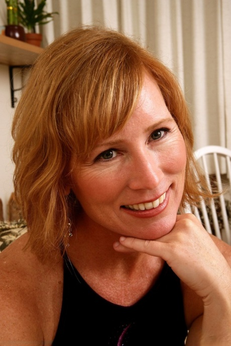 mature face sexy naked gallery