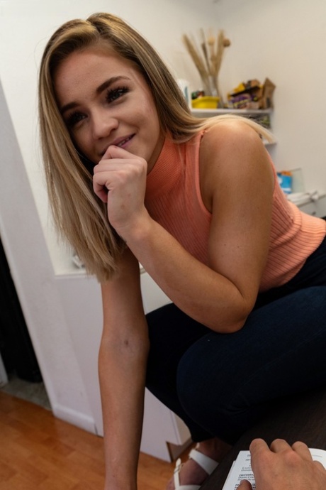Scarlett Fall pornstar erotic archive