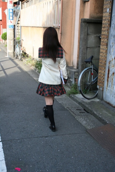 drobná japonka sex zdarma archiv