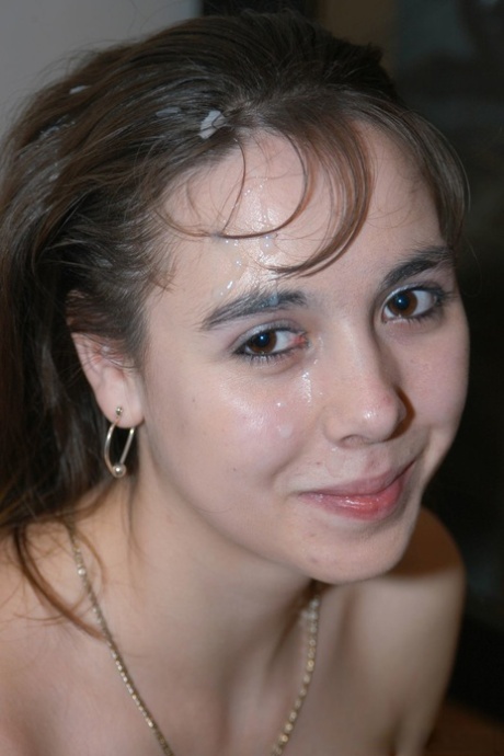 Teen Gesichtsbehandlung hd porno bilder
