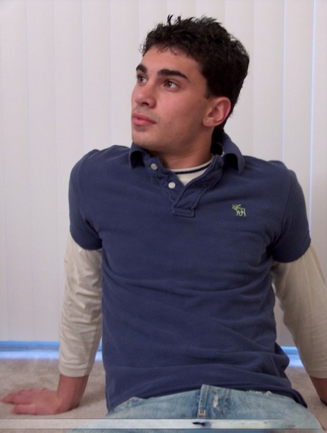 amateur gay naked pics