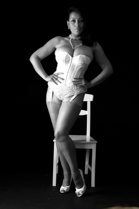 vintage lingerie free nude img