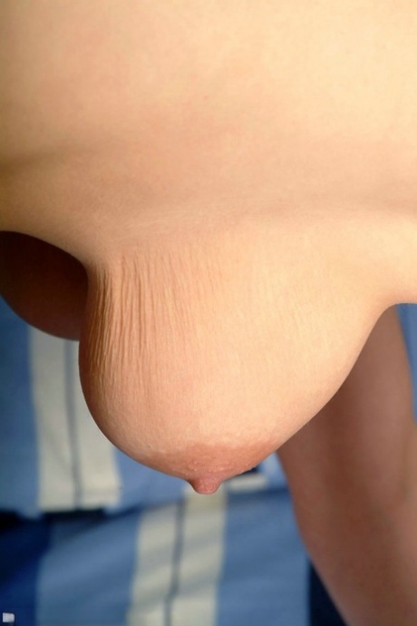 nipples hot porn photos