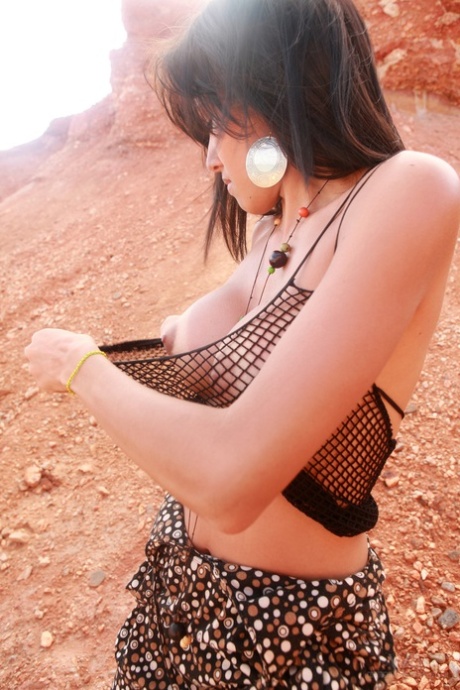 adolescente latina peituda pornô de alta qualidade galeria