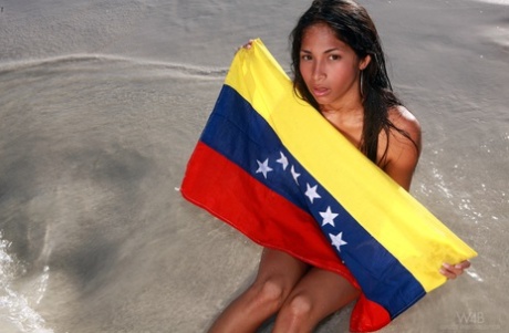 Ruth Medina hot model galleries