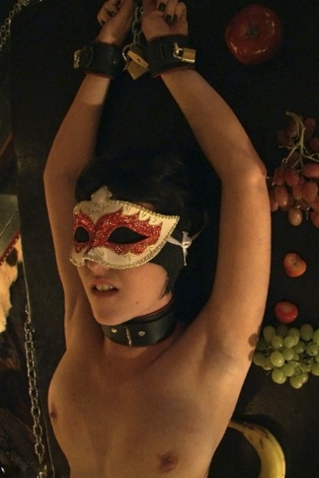 Cherry Torn star nude photo