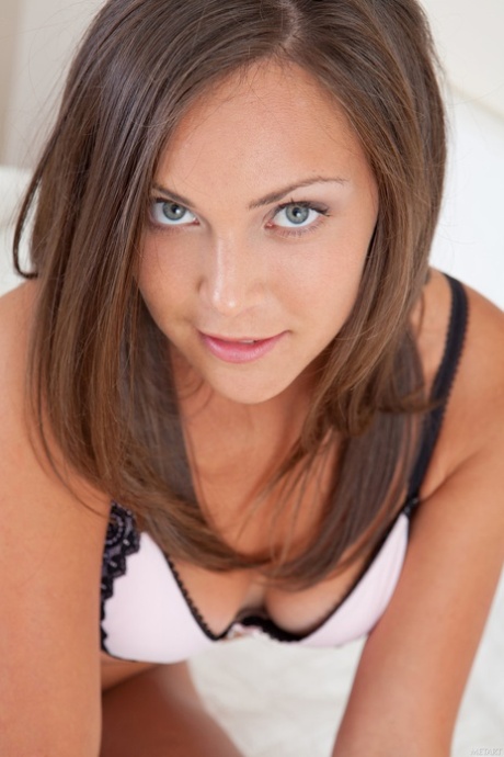 Sophia Eh sex model photo
