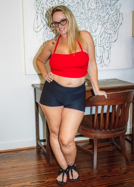 Dee Siren star pretty photo