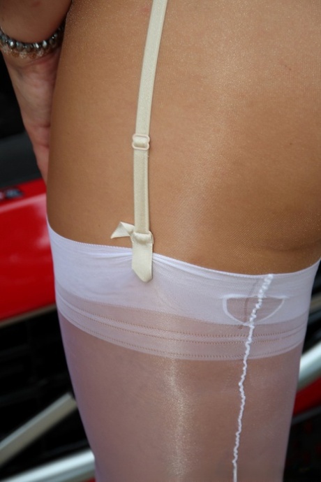 german milf hot porn photo