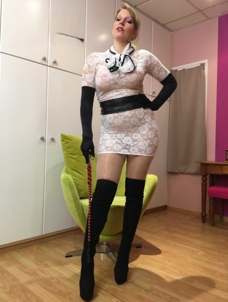 Miss Adrastea naked model picture