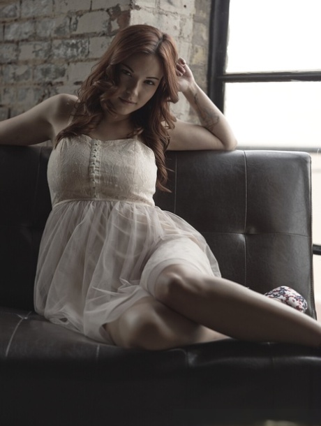 Elizabeth Marxs hd actress image