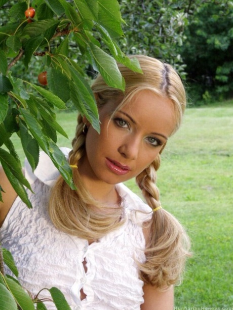 Jennifer Reed model pretty galleries