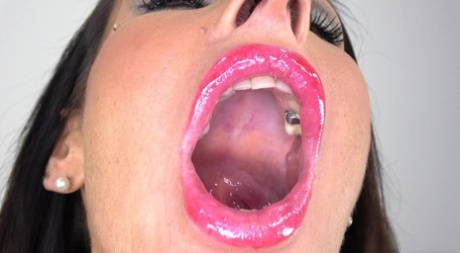 ahegao sıcak arşiv