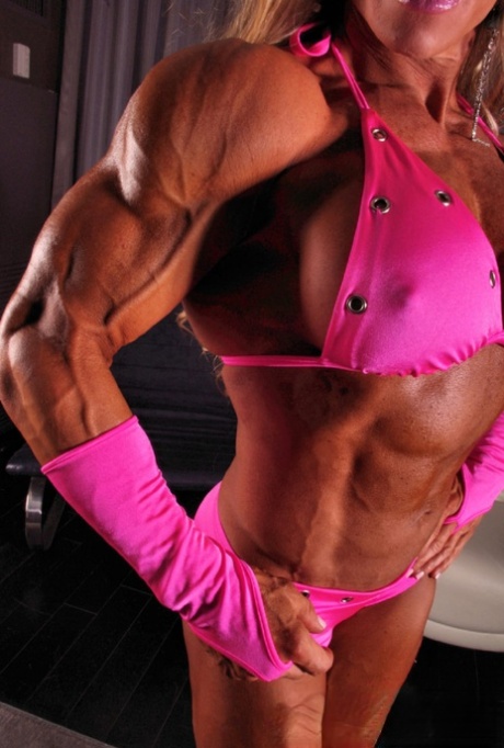 milf muscolosa sesso esclusivo img