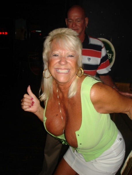 Mandi Mcgraw naked actress pics