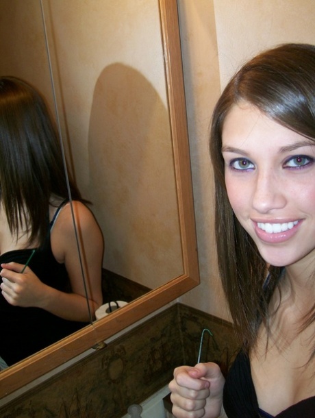 sexy selfie free xxx photo