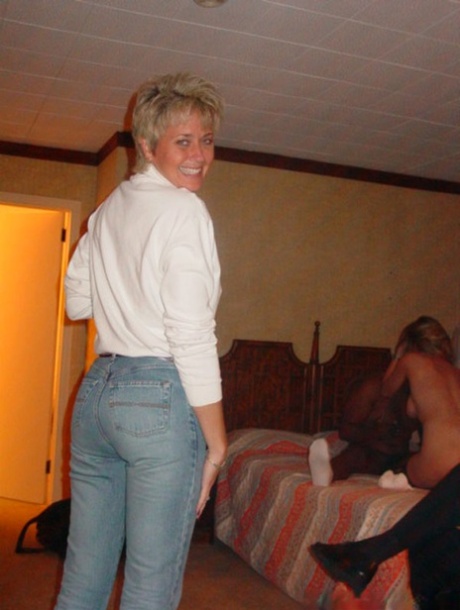 Hottie Tracy nude pornstar archive