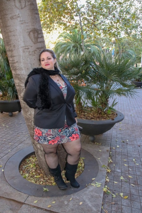 Sophia Lola pornographic actress photo