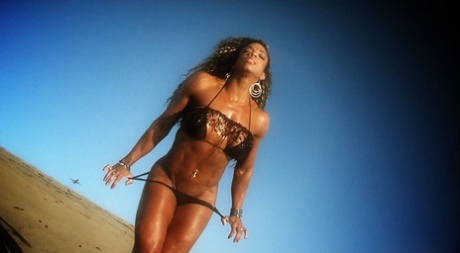 Alexis Ellis pornographic model pictures