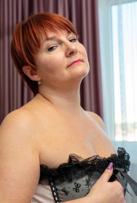kurze Haare Rothaarige perfekte erwachsene fotos
