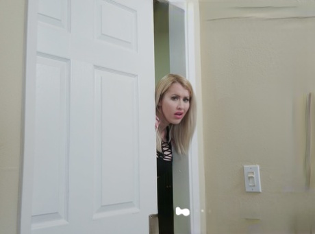 Katie Monroe star top galleries