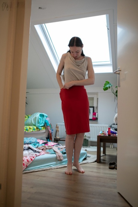 voyeur hot naked picture