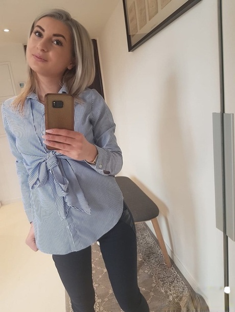 selfie de una milf xxx desnudos archivo