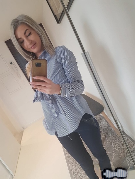 MILF özçekimi en iyi galeri