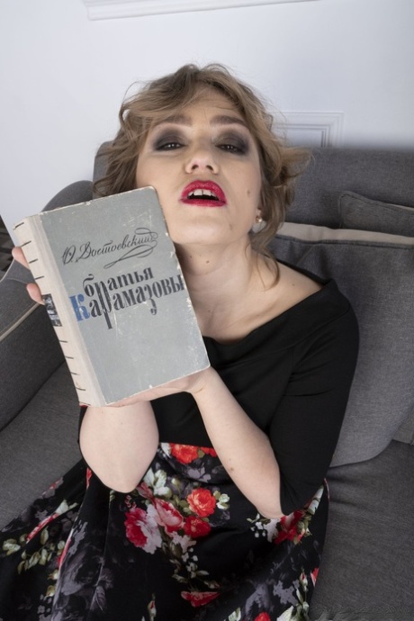 russisk bedstemor nøgen erotisk pic