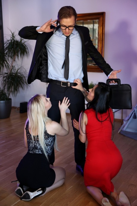Stanley Johnson model xxx photo