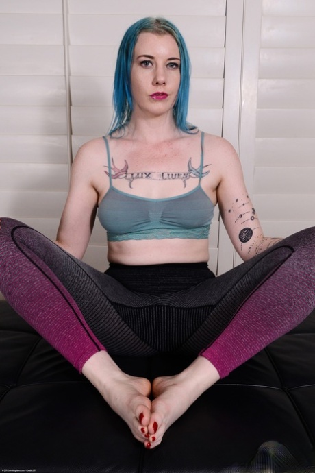 yoga pants feet beautiful naked gallery