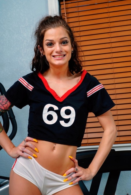 Roxy Ryder star adult images