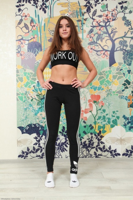 Evelina Darling hd actress photo