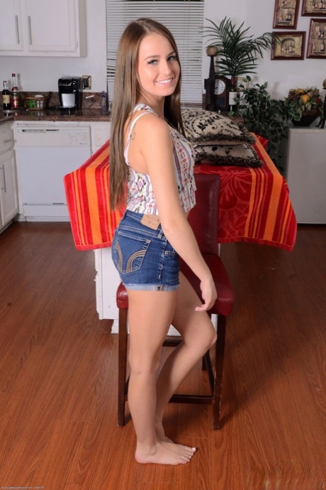 Scarlett Sage erotic star pics