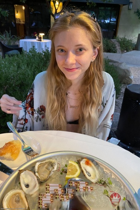 Riley Star xxx actress pic