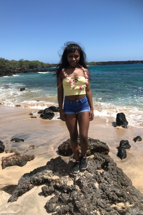 adolescente africana caliente gratis galerías