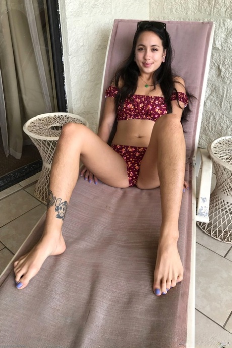 pieds dadolescentes asiatiques plutôt sexy des photos