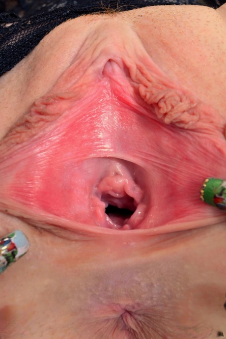 erigierte Klitoris beste nacktheit bild