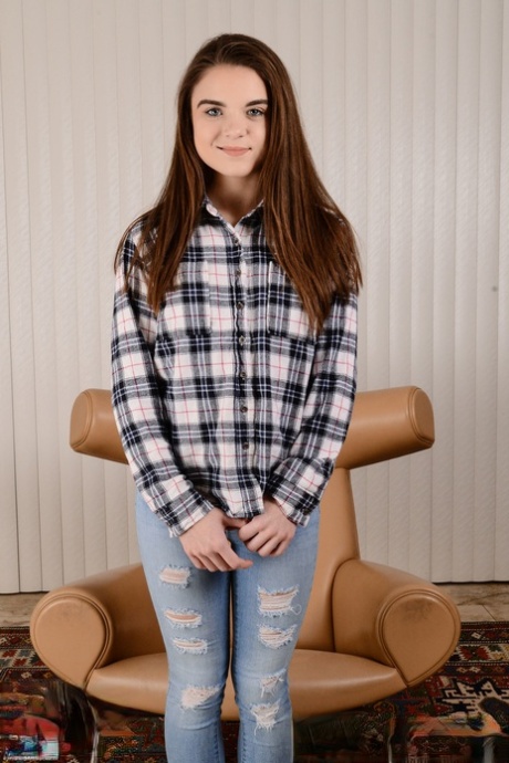 jeans da adolescente nudi esclusivi img