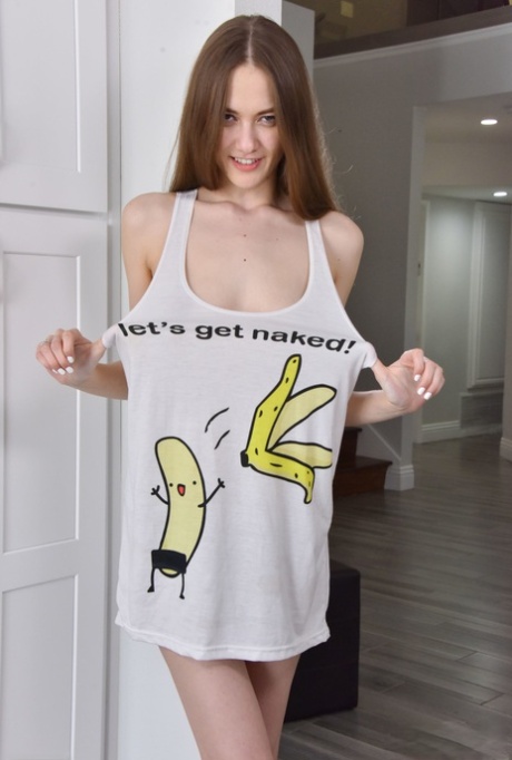 Samantha Hayes erotic model archive