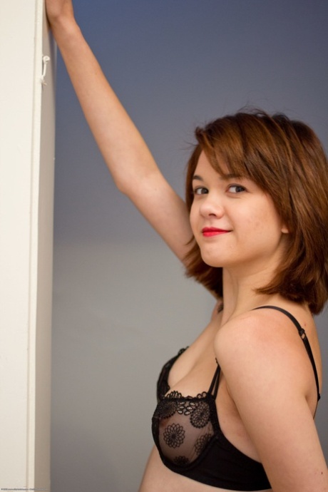 Lily Rei free model gallery
