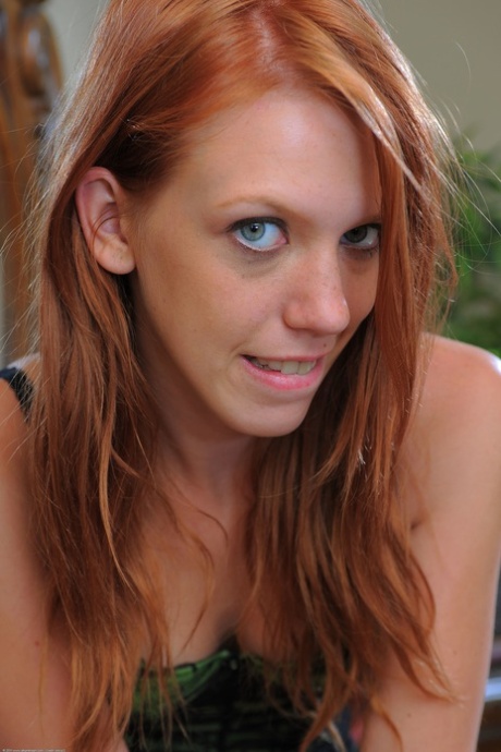 adolescent roux pornographique de haute qualité photos
