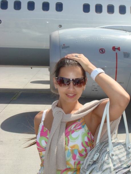 kort haar brunette xxx volwassene foto's