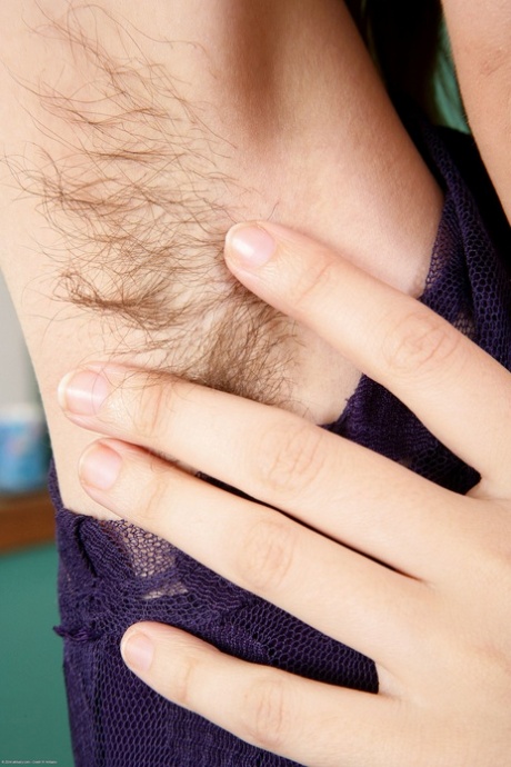 hairy teen armpit porno pic