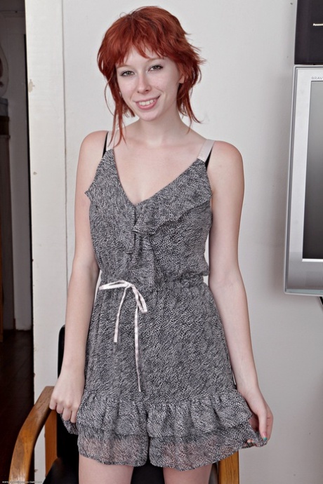 Zoey Nixon sexy pornstar archive