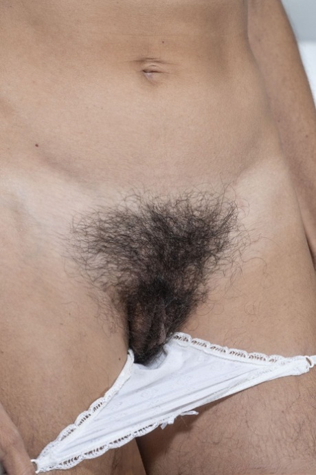 magro peludo nu hd fotos