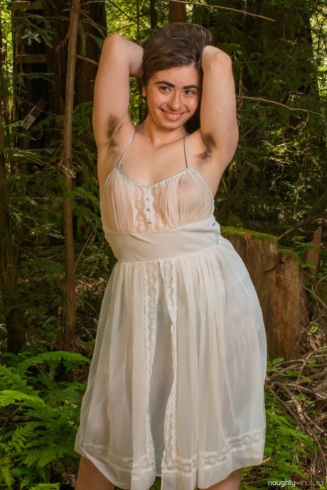 Kisa Fae adult model pic
