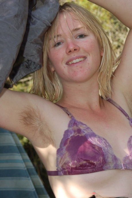 behåret blondine dejlig sex arkiv